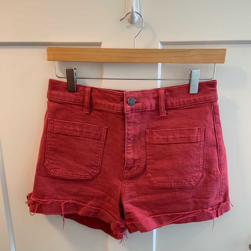 Retro Detailed High Waist Red Shorts